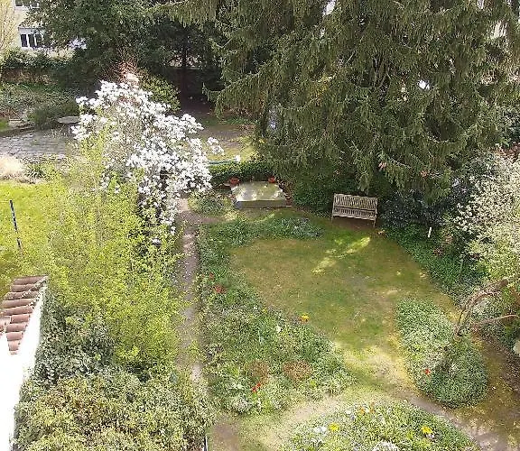 Am Schloss Karlsruhe