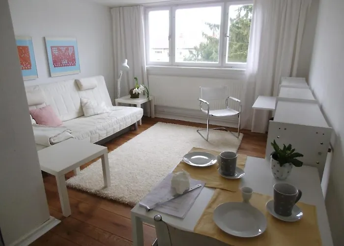 Am Schloss Daire Karlsruhe